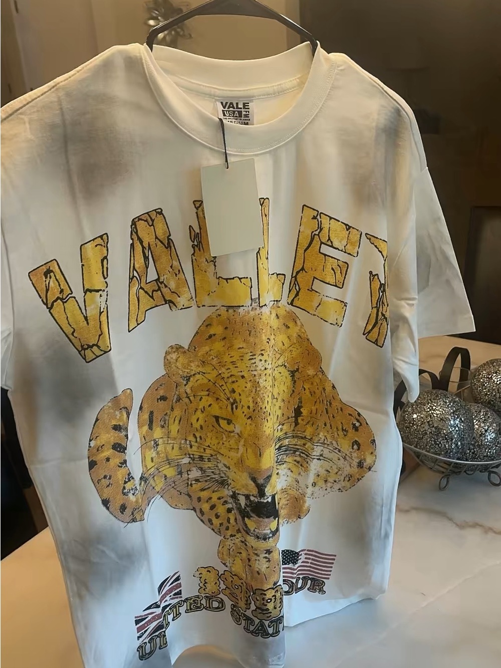 Vale forever cheetah tee